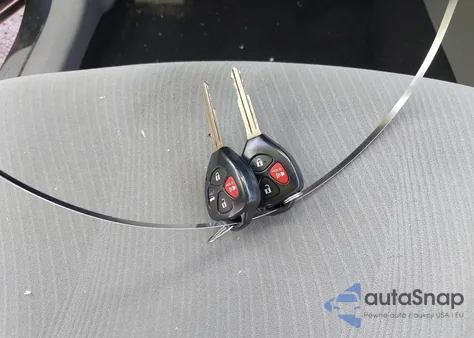 2013 Toyota Corolla Le z USA, uszkodzony, nr VIN 2T1BU4EE2DC127854